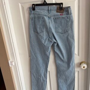 Women’s wrangler Light Blue Jeans